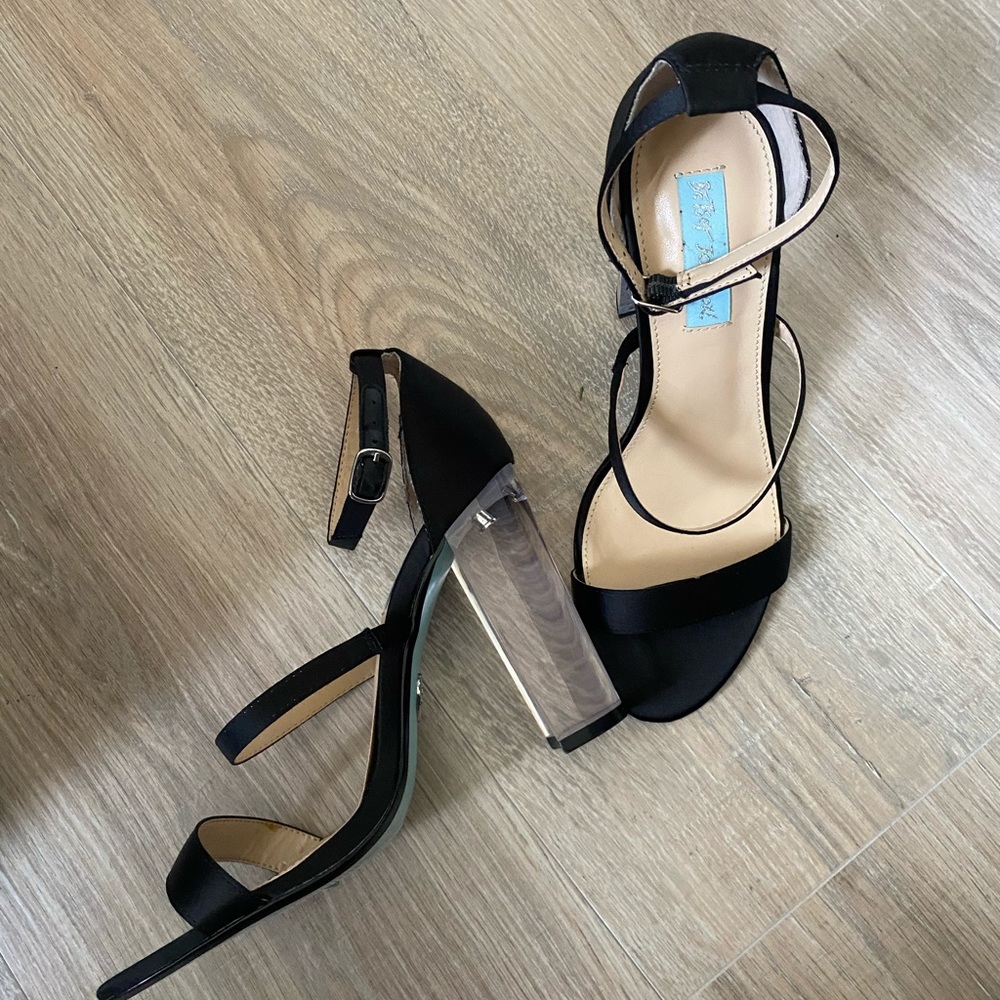 Betsy Johnson-like new -excellent condition